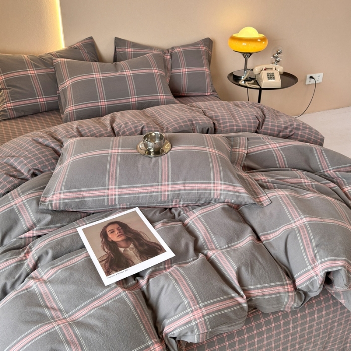 91家纺网 家纺一手货源 找家纺 价格下调三沁 直播爆款纯棉全棉色织水洗棉简约格子式四件套倾城淡雅灰