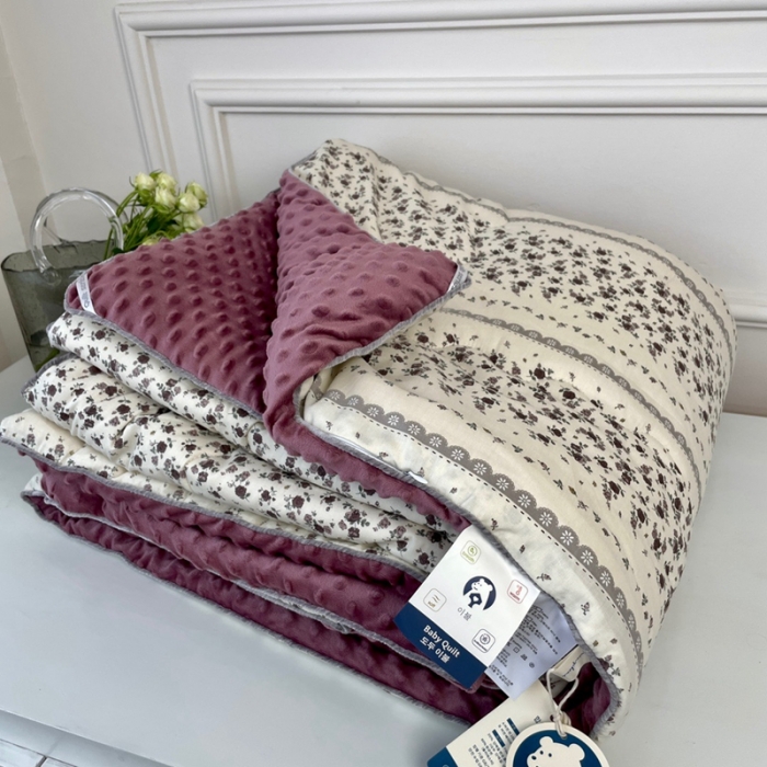 91家纺网 家纺一手货源 找家纺 源启生活 2023新款韩国小熊双人全棉豆豆四季被 椿山集