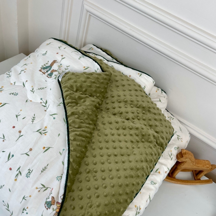 91家纺网 家纺一手货源 找家纺 源启生活 2023新款韩国小熊双人全棉豆豆四季被 花园兔