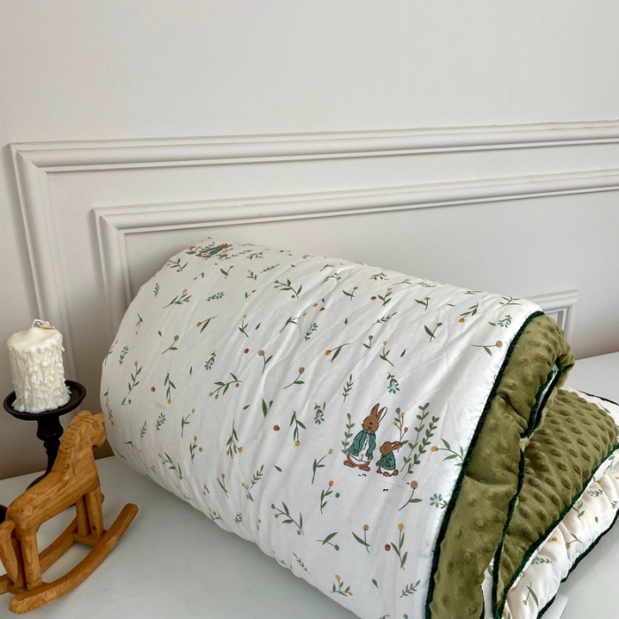 91家纺网 家纺一手货源 找家纺 源启生活 2023新款韩国小熊双人全棉豆豆四季被 花园兔