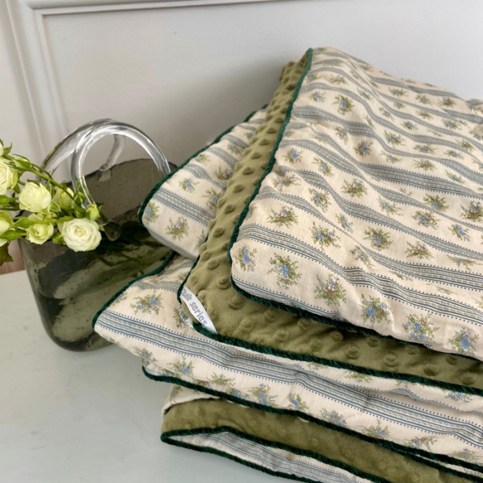 91家纺网 家纺一手货源 找家纺 源启生活 2023新款韩国小熊双人全棉豆豆四季被 蓝都