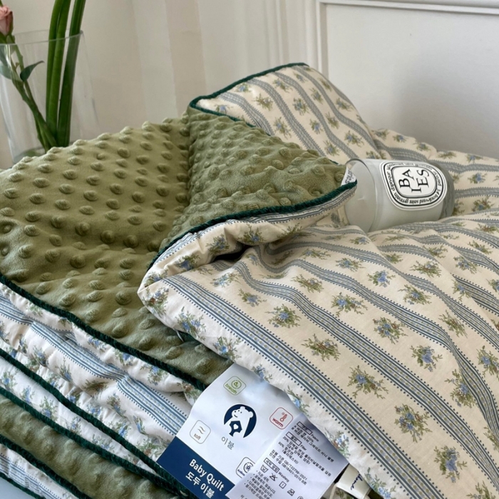 91家纺网 家纺一手货源 找家纺 源启生活 2023新款韩国小熊双人全棉豆豆四季被 蓝都