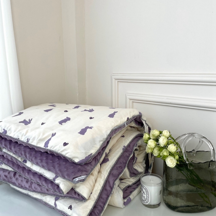 91家纺网 家纺一手货源 找家纺 源启生活 2023新款韩国小熊双人全棉豆豆四季被 浪漫小兔