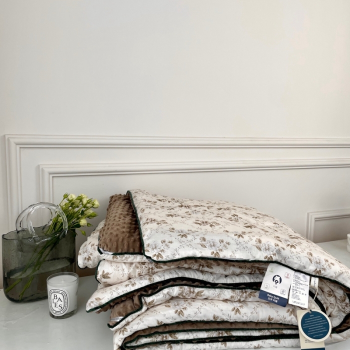 91家纺网 家纺一手货源 找家纺 源启生活 2023新款韩国小熊双人全棉豆豆四季被 曼塔