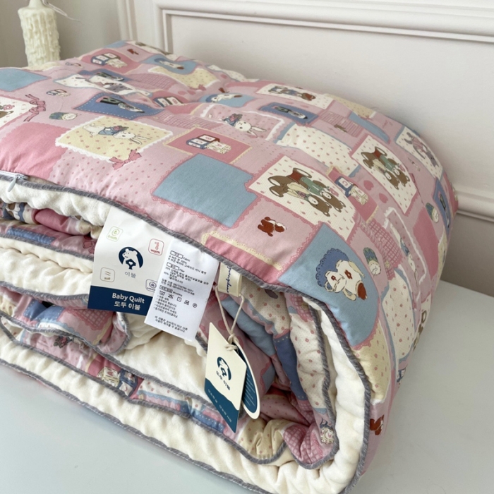 91家纺网 家纺一手货源 找家纺 源启生活 2023新款韩国小熊双人全棉豆豆四季被 米可庄园