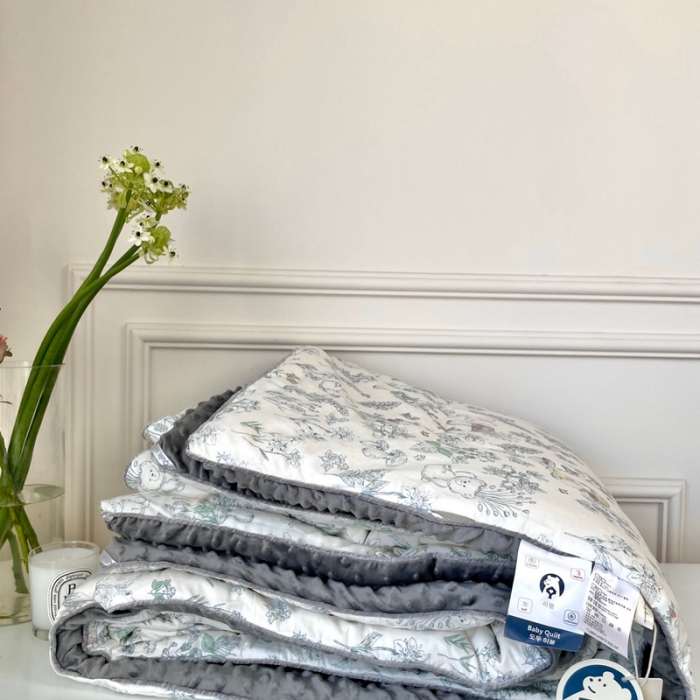 91家纺网 家纺一手货源 找家纺 源启生活 2023新款韩国小熊双人全棉豆豆四季被 秘境森林