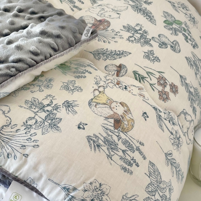 91家纺网 家纺一手货源 找家纺 源启生活 2023新款韩国小熊双人全棉豆豆四季被 秘境森林