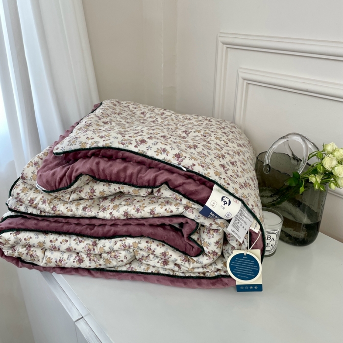 91家纺网 家纺一手货源 找家纺 源启生活 2023新款韩国小熊双人全棉豆豆四季被 如茵