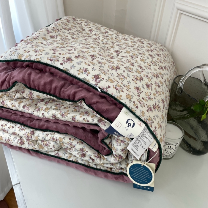 91家纺网 家纺一手货源 找家纺 源启生活 2023新款韩国小熊双人全棉豆豆四季被 如茵