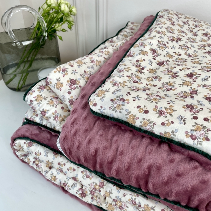 91家纺网 家纺一手货源 找家纺 源启生活 2023新款韩国小熊双人全棉豆豆四季被 如茵