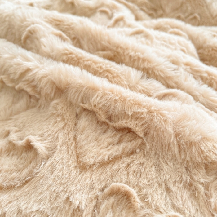 91家纺网 家纺一手货源 找家纺 金爱家 2023新款全消光牛奶绒A类纯色獭兔毛绒立体牛奶绒四件套 兔毛爱心咖