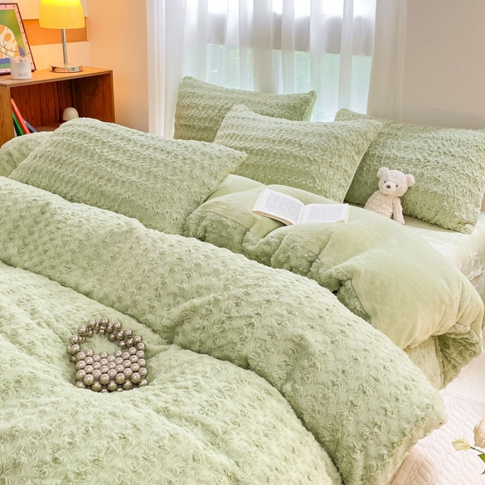 91家纺网 家纺一手货源 找家纺 金爱家 2023新款全消光牛奶绒A类纯色獭兔毛绒立体牛奶绒四件套 兔毛玫瑰青绿