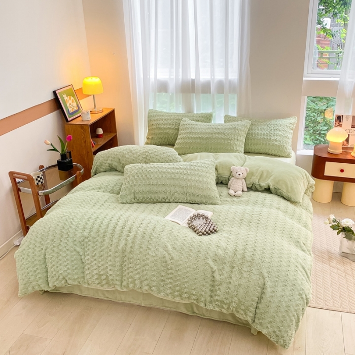 91家纺网 家纺一手货源 找家纺 金爱家 2023新款全消光牛奶绒A类纯色獭兔毛绒立体牛奶绒四件套 兔毛玫瑰青绿