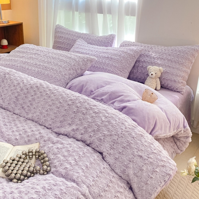 91家纺网 家纺一手货源 找家纺 金爱家 2023新款全消光牛奶绒A类纯色獭兔毛绒立体牛奶绒四件套 兔毛玫瑰紫