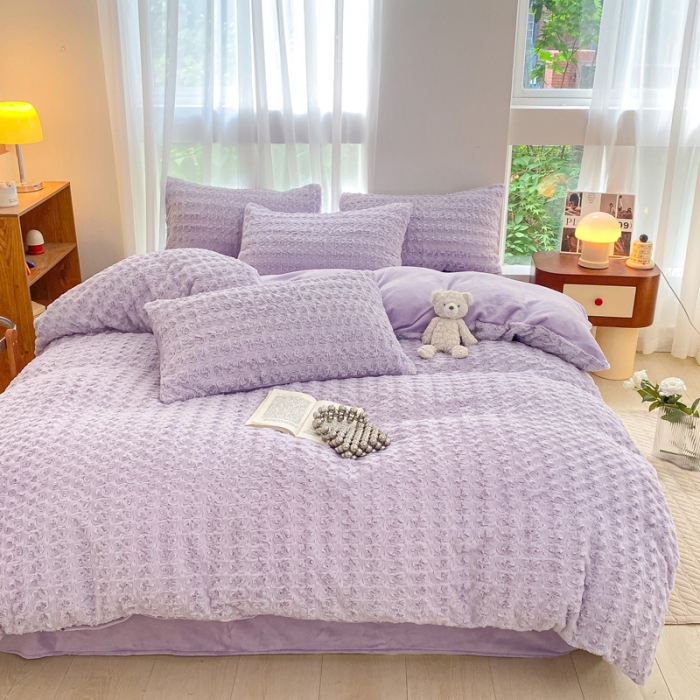 91家纺网 家纺一手货源 找家纺 金爱家 2023新款全消光牛奶绒A类纯色獭兔毛绒立体牛奶绒四件套 兔毛玫瑰紫