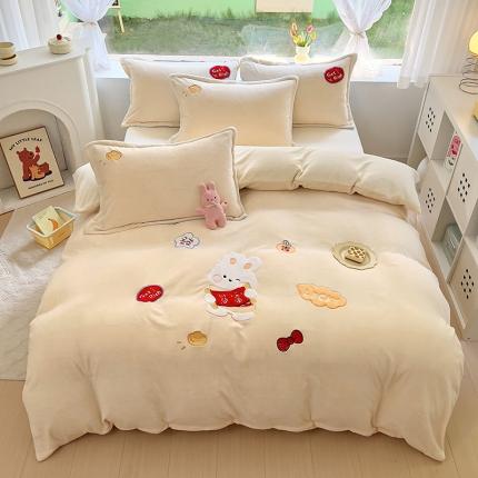 91家纺网 家纺一手货源 找家纺 （总）昊川-2024新款8.5斤专版贴布绣高克重牛奶绒刺绣保暖四件套