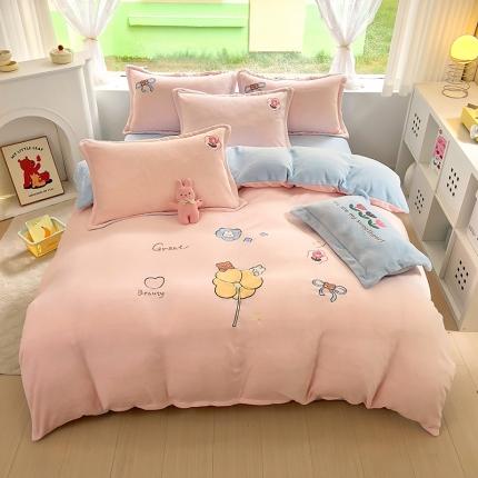 91家纺网 家纺一手货源 找家纺 （总）昊川-2024新款8.5斤专版贴布绣高克重牛奶绒刺绣保暖四件套