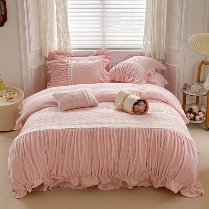 91家纺网 家纺一手货源 找家纺 亲亲公主 2025新款牛奶绒法式玫瑰四件套 粉色