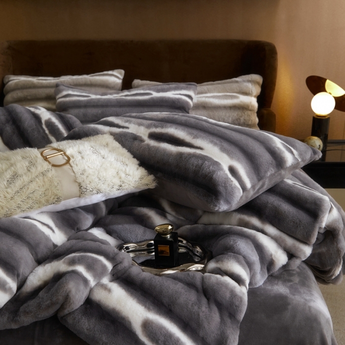 91家纺网 家纺一手货源 找家纺 金奇达家纺 2025秋冬保暖加厚绒类皮草绒四件套-【加布利尔】系列 加布利尔深灰