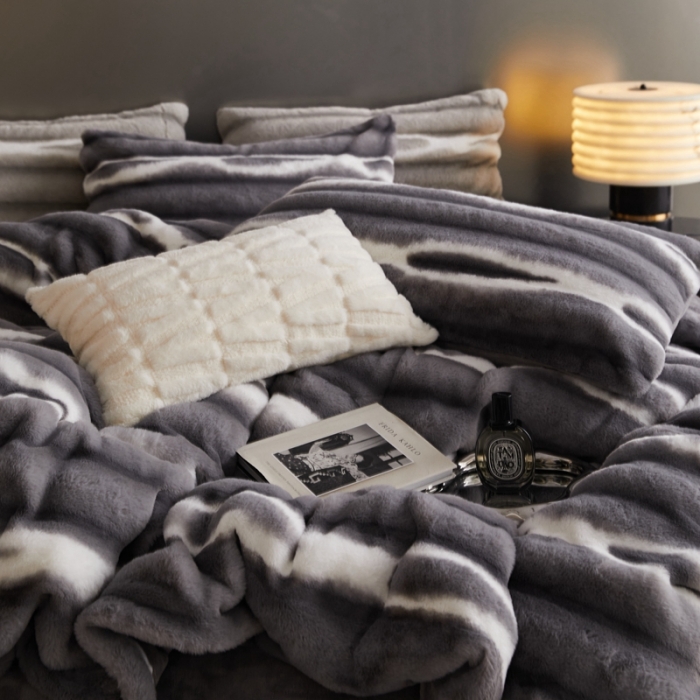 91家纺网 家纺一手货源 找家纺 金奇达家纺 2025秋冬保暖加厚绒类皮草绒四件套-【加布利尔】系列 加布利尔深灰