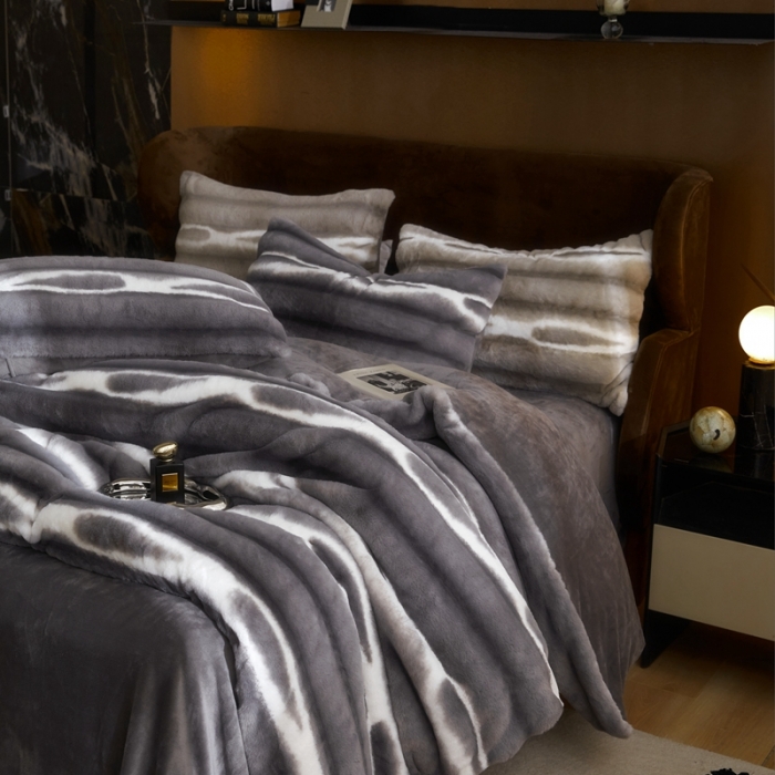 91家纺网 家纺一手货源 找家纺 金奇达家纺 2025秋冬保暖加厚绒类皮草绒四件套-【加布利尔】系列 加布利尔深灰