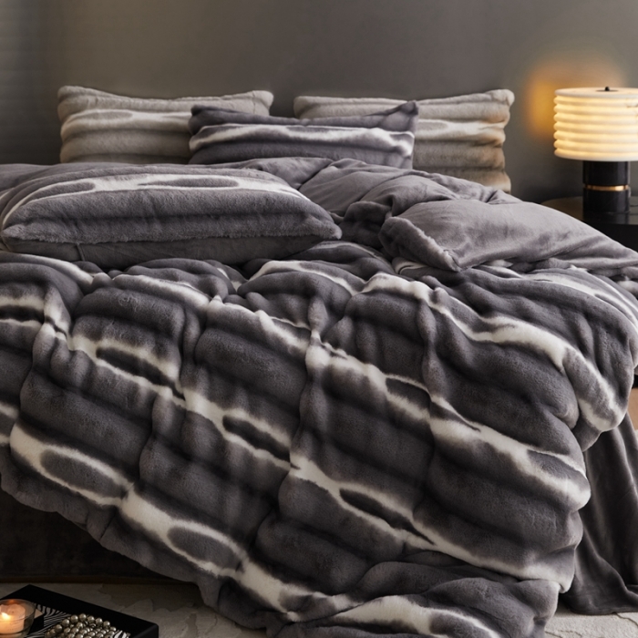 91家纺网 家纺一手货源 找家纺 金奇达家纺 2025秋冬保暖加厚绒类皮草绒四件套-【加布利尔】系列 加布利尔深灰