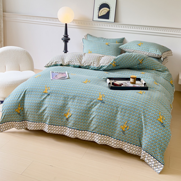 91家纺网 家纺一手货源 找家纺 棉生活 2023新款云绒棉印花宽边四件套 潮牌兔