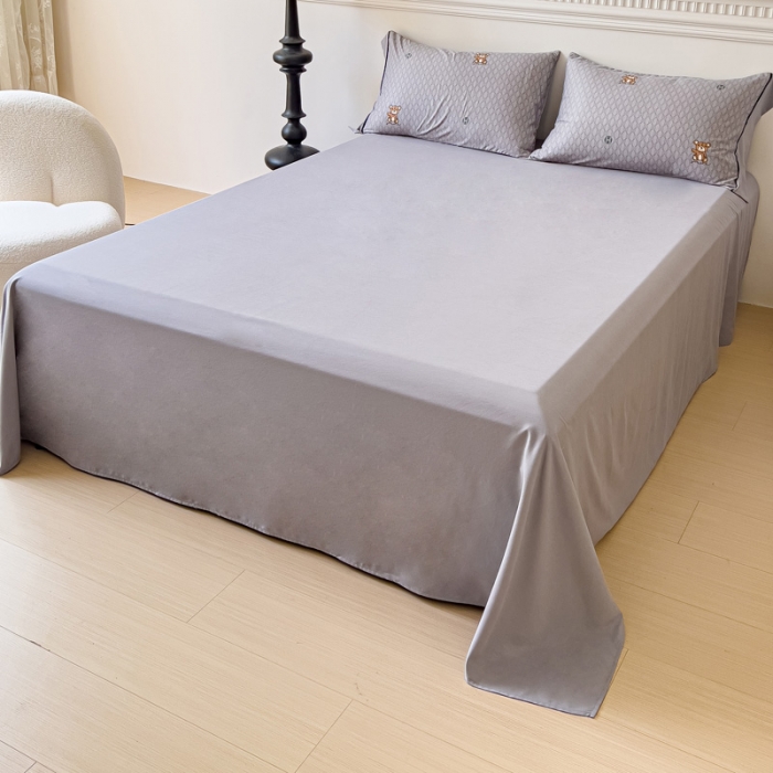 91家纺网 家纺一手货源 找家纺 棉生活 2023新款云绒棉印花宽边四件套 大牌熊