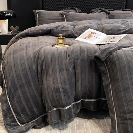 91家纺网 家纺一手货源 找家纺 (总) 首尔 2023新款牛奶绒雕花四件套-艾拉系列风格二