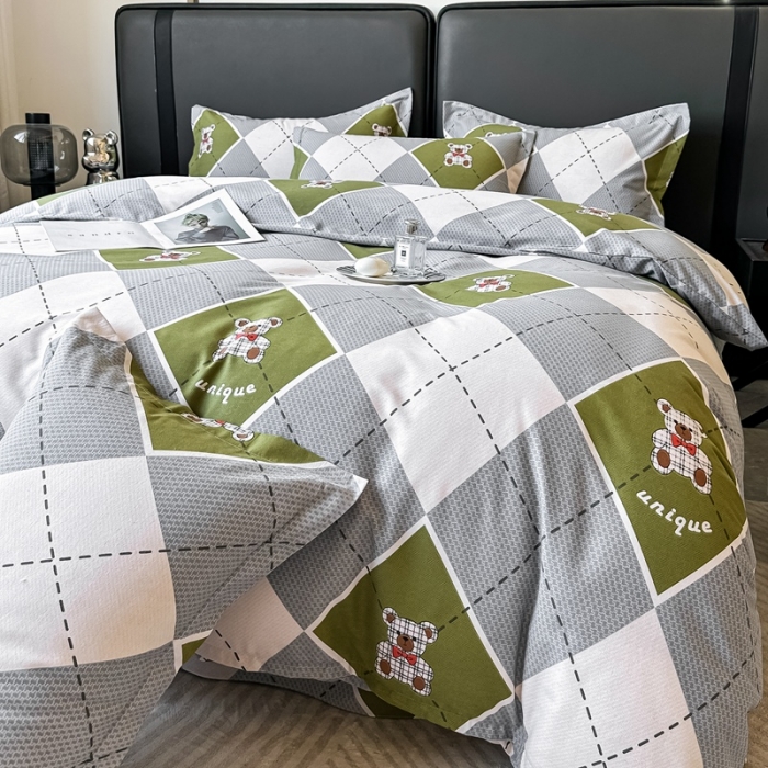 91家纺网 家纺一手货源 找家纺 晶缦家纺 2023新款风尚系全棉生态磨毛多规格四件套 小熊贝蒂绿