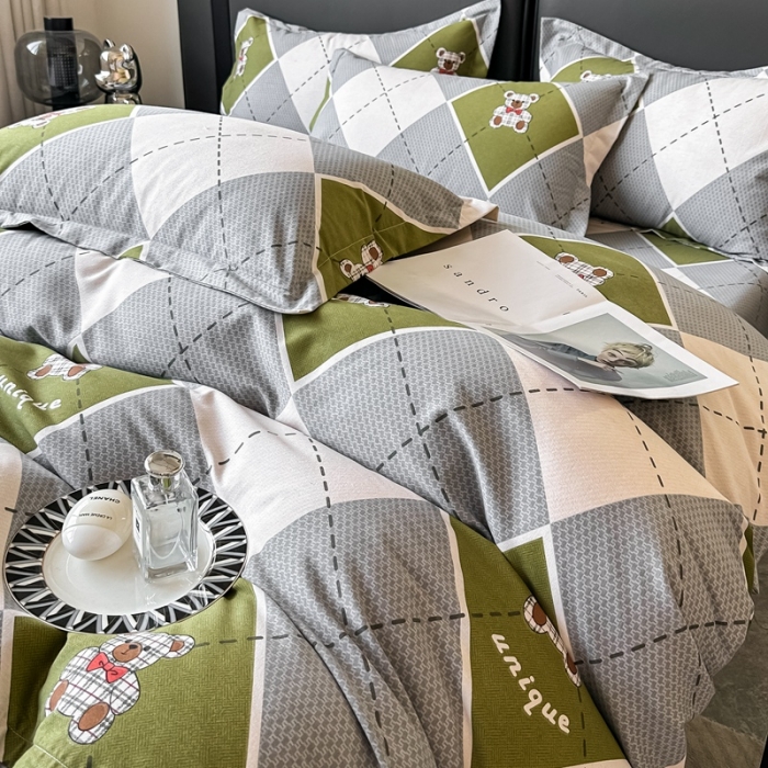 91家纺网 家纺一手货源 找家纺 晶缦家纺 2023新款风尚系全棉生态磨毛多规格四件套 小熊贝蒂绿