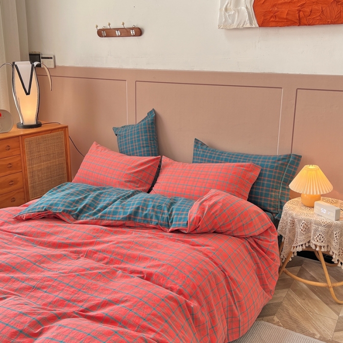 91家纺网 家纺一手货源 找家纺 价格下调三沁纯棉全棉色织水洗棉简约格子式四件套床单圆角荷叶边朵拉-粉蓝