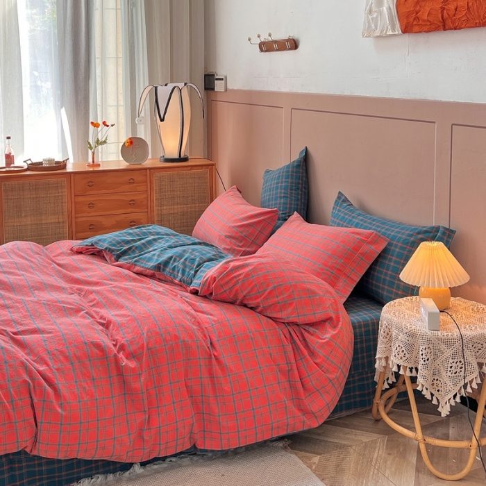 91家纺网 家纺一手货源 找家纺 价格下调三沁纯棉全棉色织水洗棉简约格子式四件套床单圆角荷叶边朵拉-粉蓝