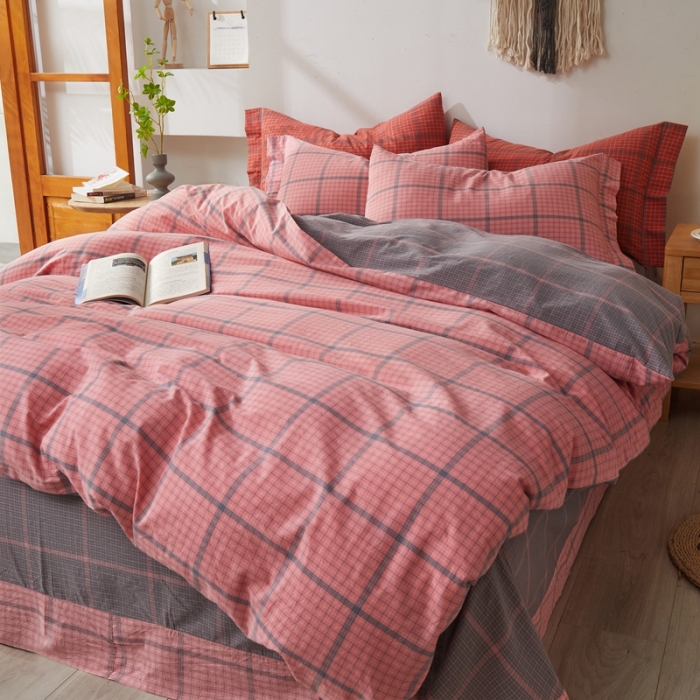 91家纺网 家纺一手货源 找家纺 价格下调 三沁纯棉全棉色织水洗棉简约格子式四件套床单圆角荷叶边偶遇粉灰