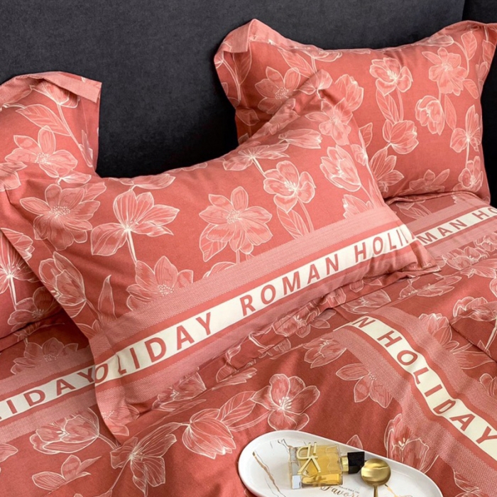 91家纺网 家纺一手货源 找家纺 晶缦家纺 2023新款风尚系全棉生态磨毛多规格单品枕套 林间晨曲红