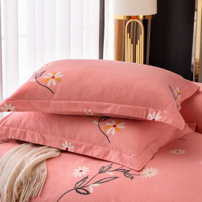 91家纺网 家纺一手货源 找家纺 晶缦家纺 2023新款风尚系全棉生态磨毛多规格单品枕套 浅浅苏更-粉