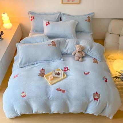 91家纺网 家纺一手货源 找家纺 （总）包小包 23直播新款秋冬高克重刺绣牛奶绒四件套小熊系列提供买家秀