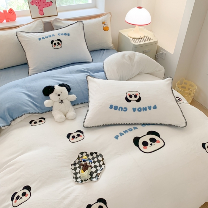 91家纺网 家纺一手货源 找家纺 （总）蜜柚 2024新款直播电商爆款卡通高克重牛奶绒贝壳边毛巾绣四件套