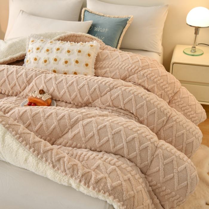 91家纺网 家纺一手货源 找家纺 （总）梦初语 2023新款塔芙绒被子