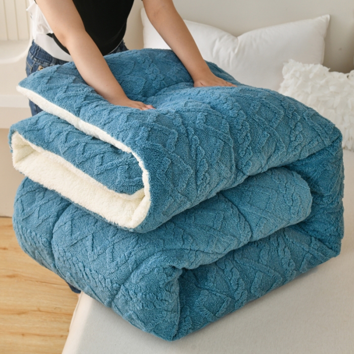 91家纺网 家纺一手货源 找家纺 梦初语 2023新款塔芙绒被子 藏蓝