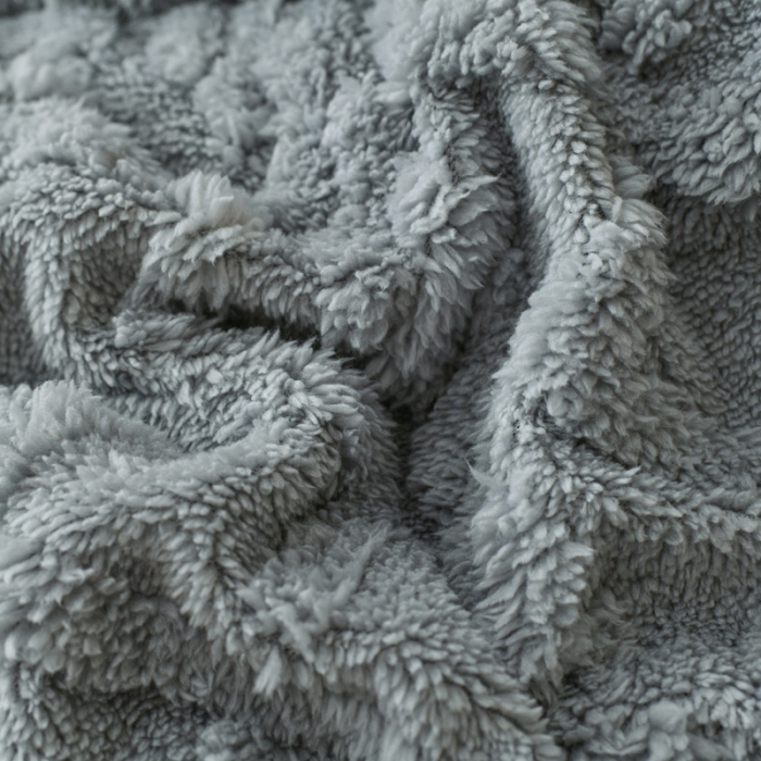 91家纺网 家纺一手货源 找家纺 梦初语 2023新款塔芙绒被子 静谧灰