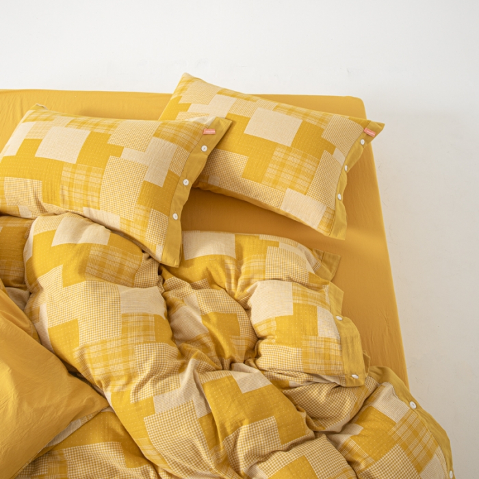 91家纺网 家纺一手货源 找家纺 安莱生活 2023新款拼布田园纽扣款四件套 拼布田园纽扣款-姜黄