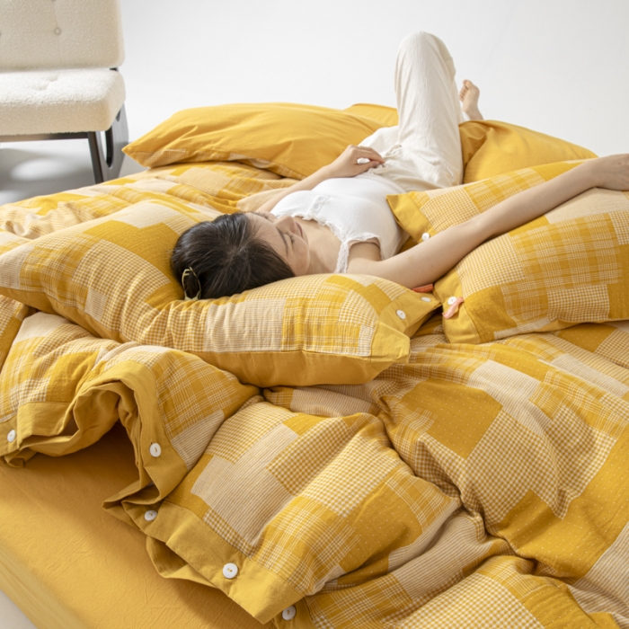 91家纺网 家纺一手货源 找家纺 安莱生活 2023新款拼布田园纽扣款四件套 拼布田园纽扣款-姜黄