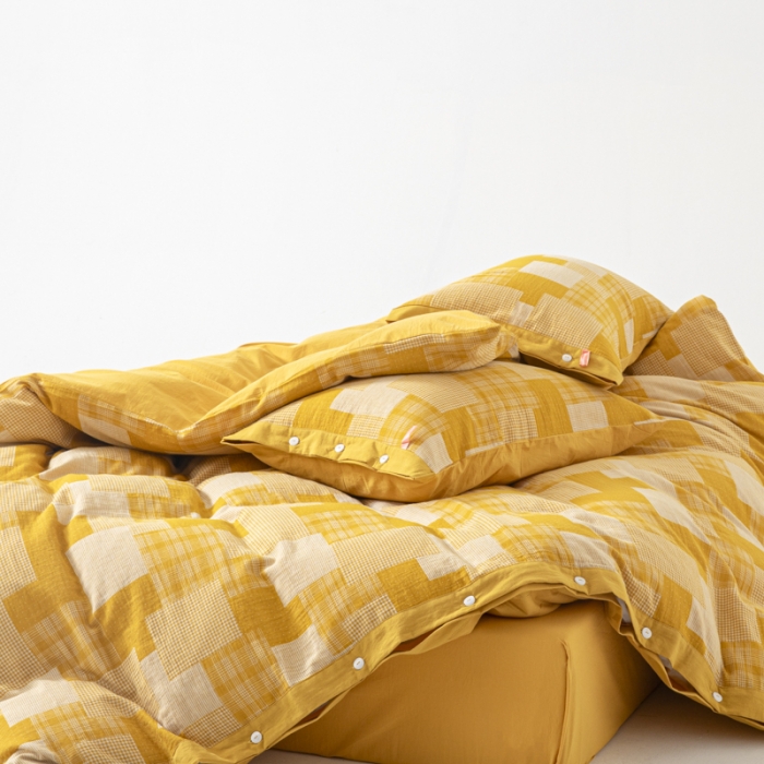 91家纺网 家纺一手货源 找家纺 安莱生活 2023新款拼布田园纽扣款四件套 拼布田园纽扣款-姜黄