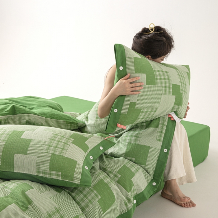 91家纺网 家纺一手货源 找家纺 安莱生活 2023新款拼布田园纽扣款四件套 拼布田园纽扣款-嫩绿