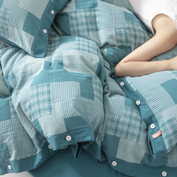 91家纺网 家纺一手货源 找家纺 安莱生活 2023新款拼布田园纽扣款四件套 拼布田园纽扣款-乌兰