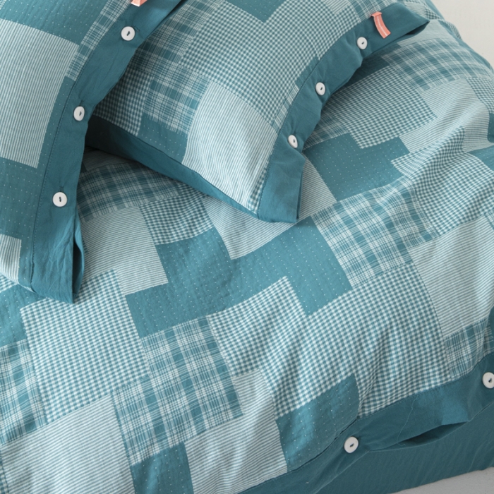 91家纺网 家纺一手货源 找家纺 安莱生活 2023新款拼布田园纽扣款四件套 拼布田园纽扣款-乌兰