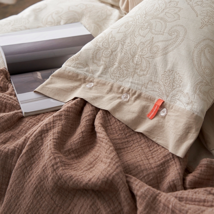 91家纺网 家纺一手货源 找家纺 （总）安莱生活 2023新款双层纱大提花纽扣款波拿系列工艺款四件套