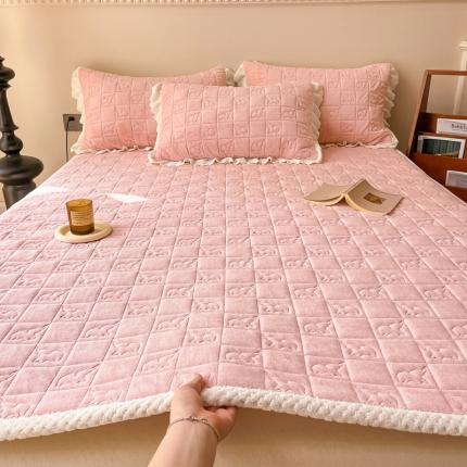 91家纺网 家纺一手货源 找家纺 （总）眠博士 2023新款三层绗缝210克牛奶绒纯色绗缝大象床护垫