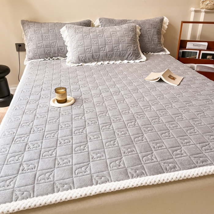 91家纺网 家纺一手货源 找家纺 眠博士 2023新款三层绗缝210克牛奶绒纯色绗缝大象床护垫 床护垫-浅灰